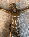 Bronzová figurka Ježíše na zeď