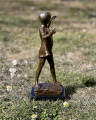 Bronzová socha chlapce Petra Pana