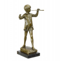 Bronzová socha chlapce Petra Pana 