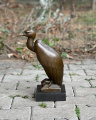 Bronzová socha Supa - mrchožravého ptáka