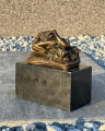 Bronzová socha milenky 2