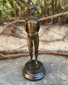 Erotická socha nahého muže z bronzu 2