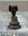 Bronzová socha orla na mramoru - art deco figurka