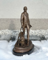 Luxusní bronzová socha Myslivec a honicí pes 2