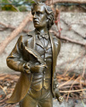 Socha Fryderyka Chopina z bronzu