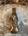 Socha Svázaná nahá žena z bronzu - těžitko