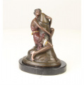 Erotická bronzová soška ženy a penisu