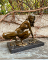Erotická bronzová socha - Nahá sexy žena 3