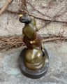 Erotická bronzová soška ženy a penisu