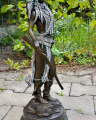 Austria bronz soška figurka Žena Indiánka s puškou