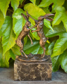 Bronzová figurka zajíčků 2