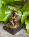 Bronzová socha soška Polibek dvou milenců
