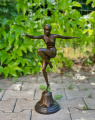 Figurka soška tanečnice z bronzu retro