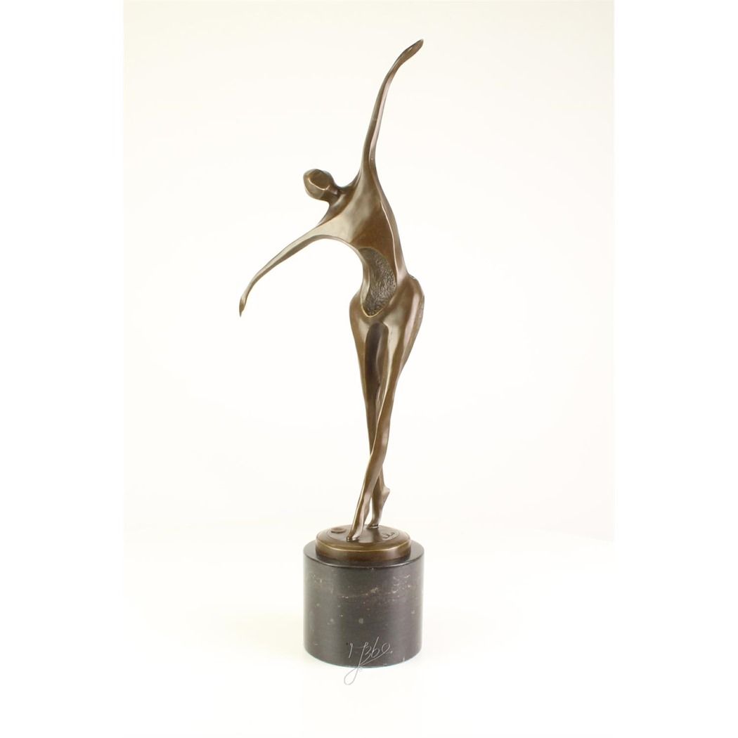Velká socha Tanečníka z bronzu - modern art